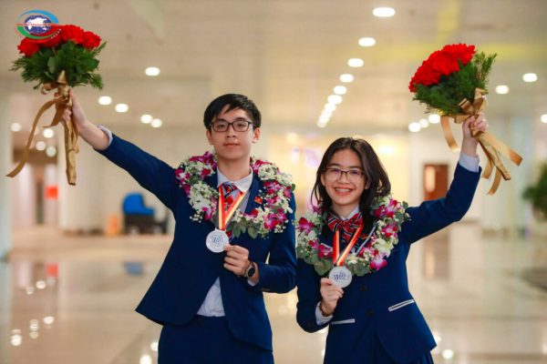 z6126107123514 9e3fb69bfc909b136c3695fd2effad42 1024x683 2